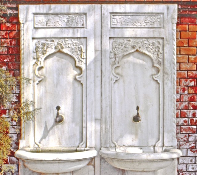 Kozyatağı Ahmed Reşad Paşa Çeşmesi