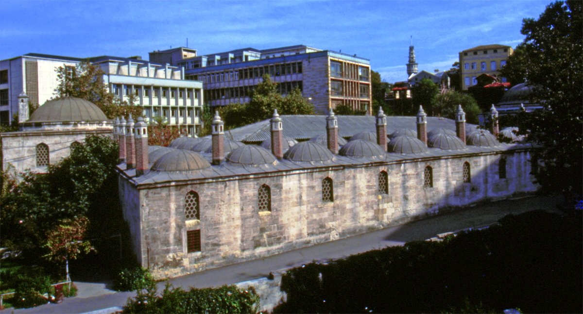 Kuyucu Murad Paşa Medresesi ve Sıbyan Mektebi – Fatih/İstanbul