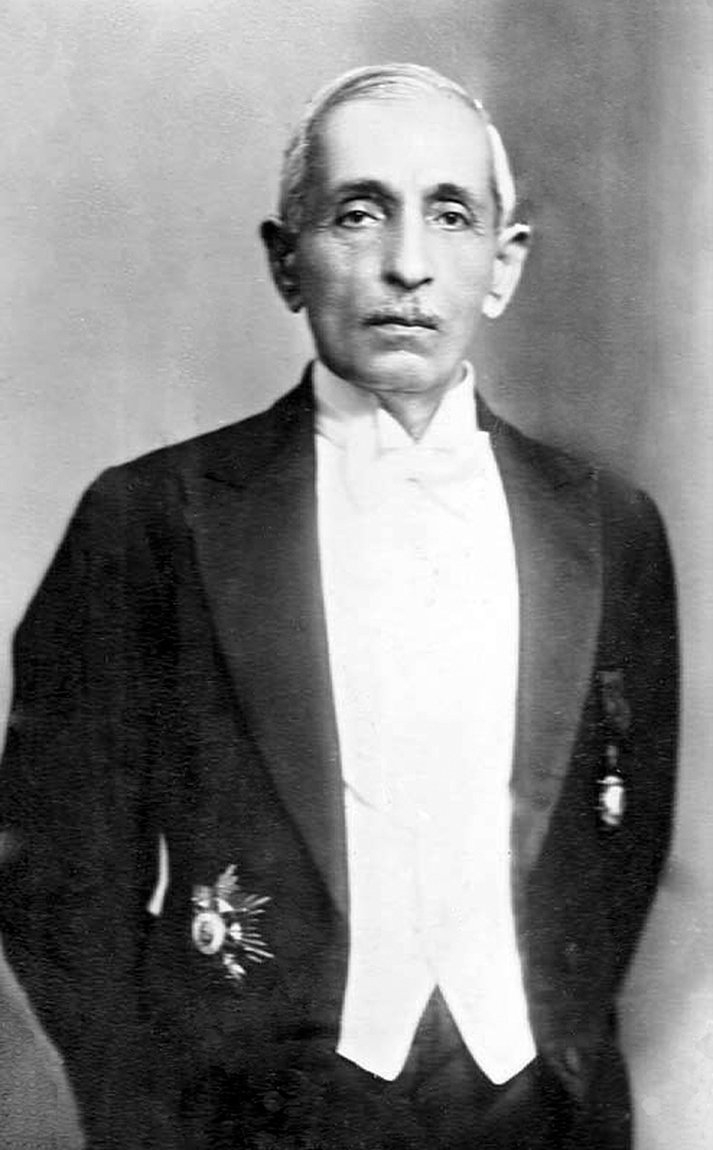 Kürt tarihine dair ilk Kürtçe eserin yazarıMehmed Emin Zekî Bey