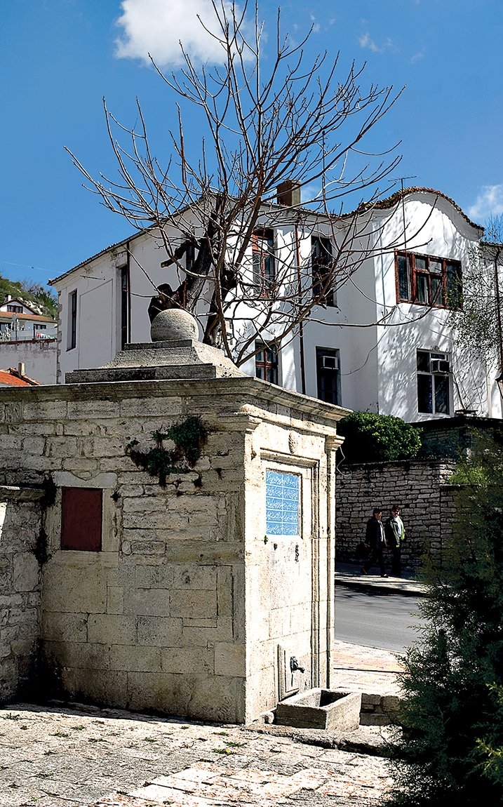 Balçık’ta Arap Alemdar Çeşmesi (Anthony Georgieff fotoğraf arşivi)