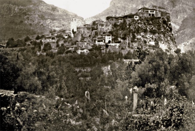 XX. yüzyıl başlarında İşkodra Kalesi (İÜ Ktp., Albüm, nr. 90766)