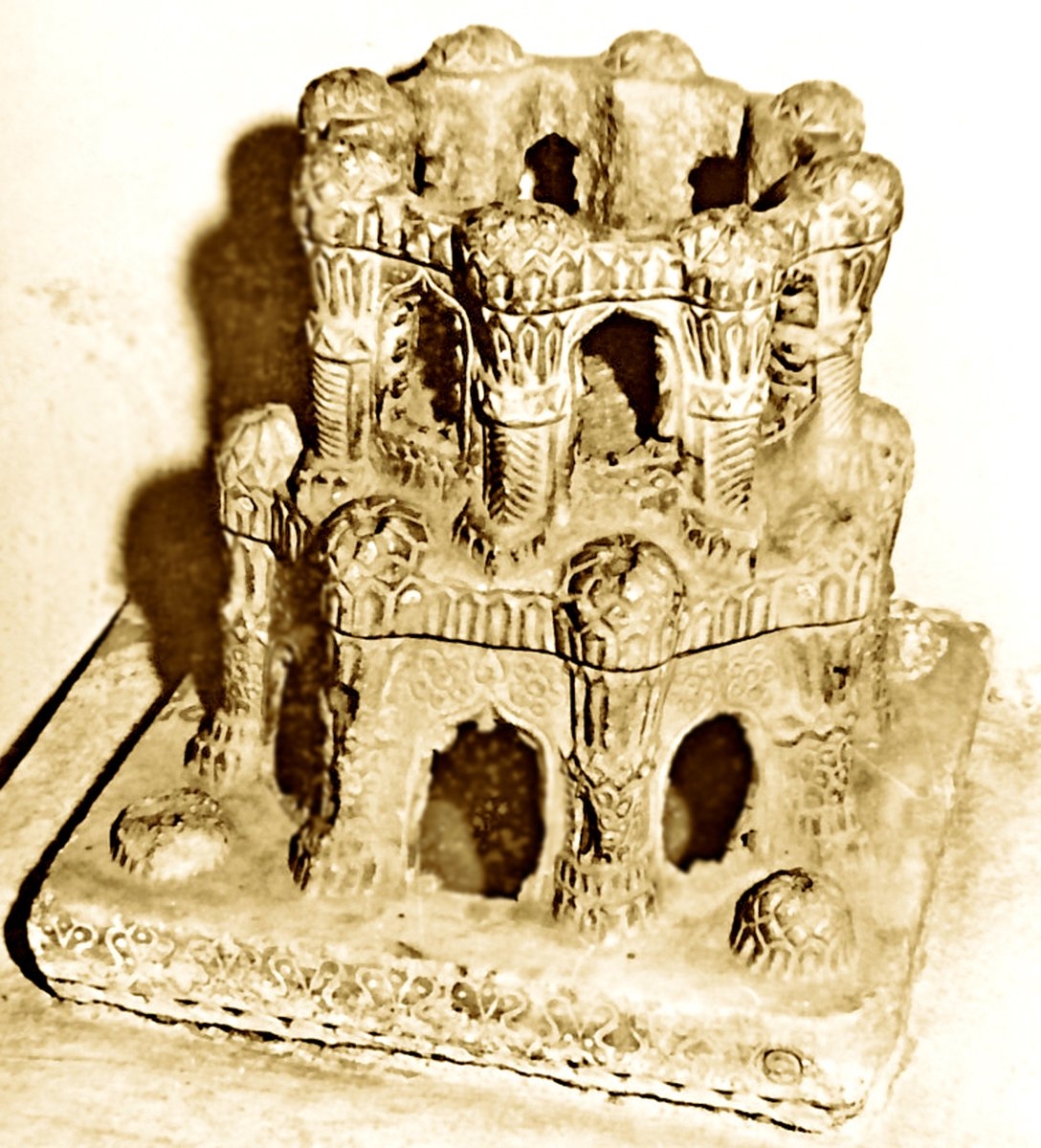 Diyarbakır Arkeoloji ve Etnografya Müzesi’nde sergilenen eserlerden şadırvan göbeği ve fıskiyesi