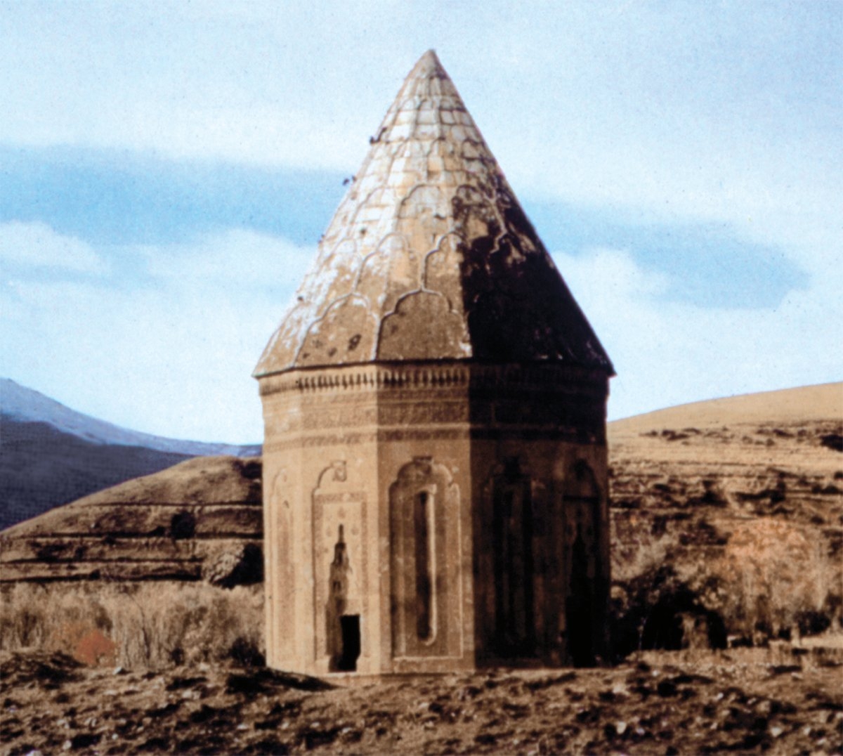 Halime Hatun Kümbeti – Gevaş/Van