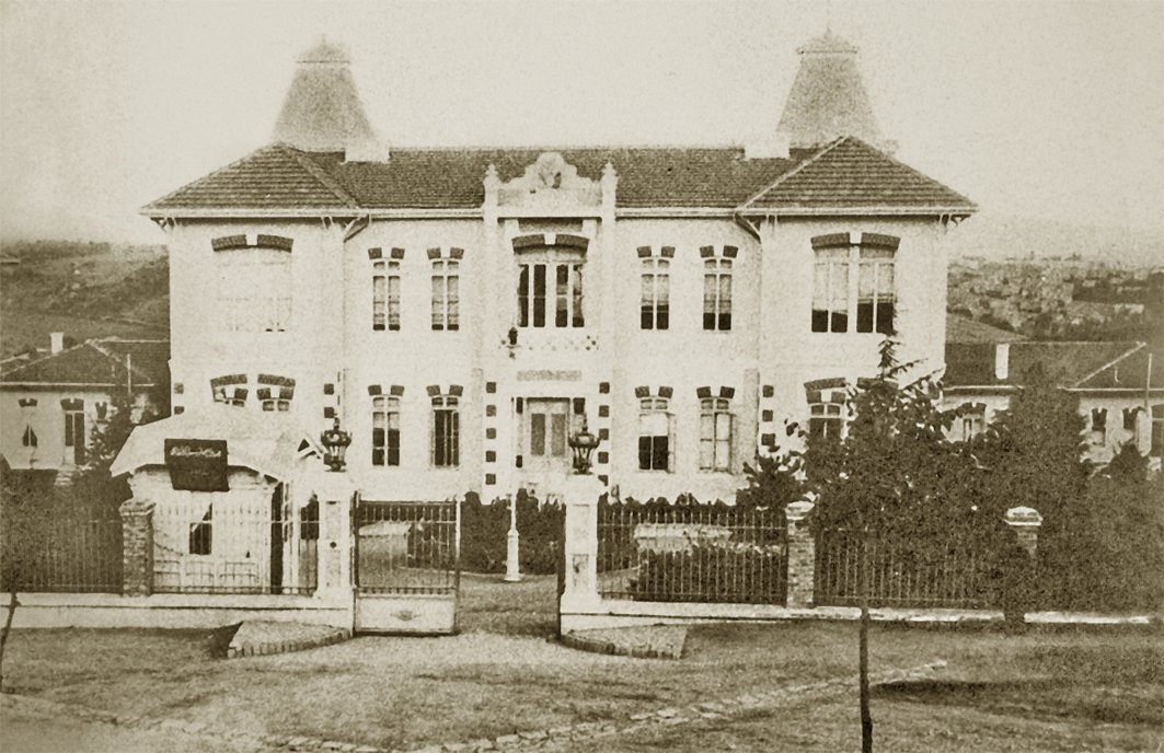 XIX. yüzyılın sonunda Şişli’deki Hamidiye Etfal Hastahâne-i Âlîsi’nin merkez binası