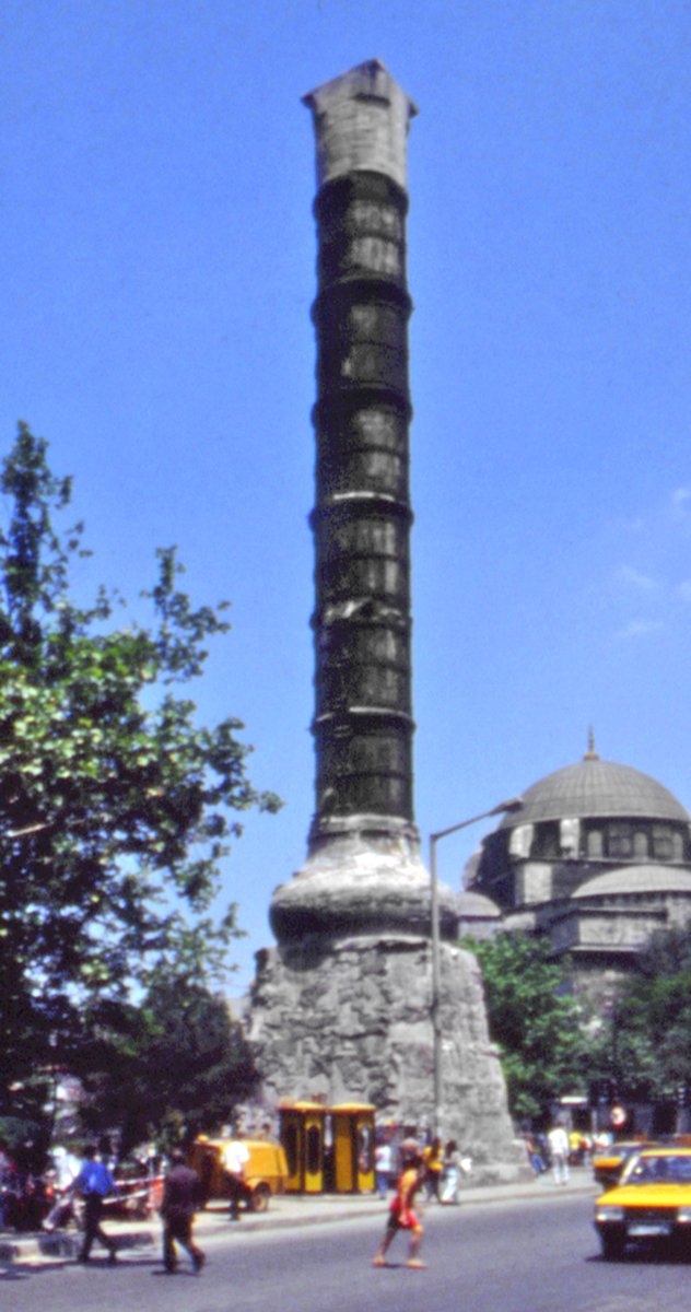 I. Konstantinos adına dikilenÇemberlitaş Anıtı – Fatih/İstanbul