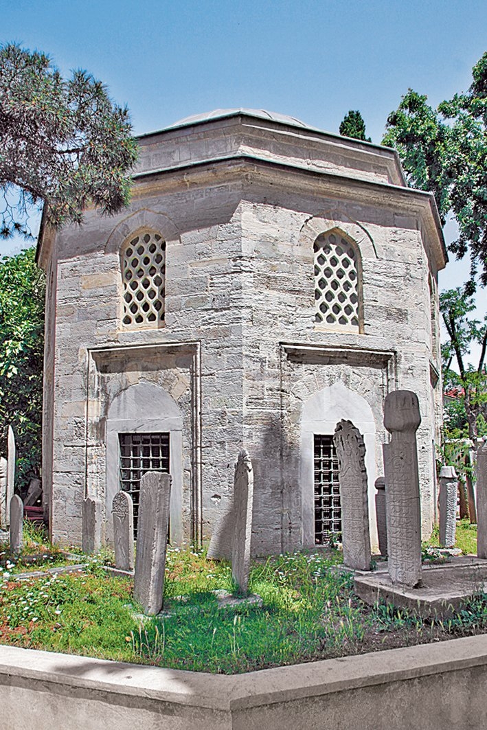 Doğancılar’da Hacı Ahmed Paşa Türbesi – Üsküdar/İstanbul