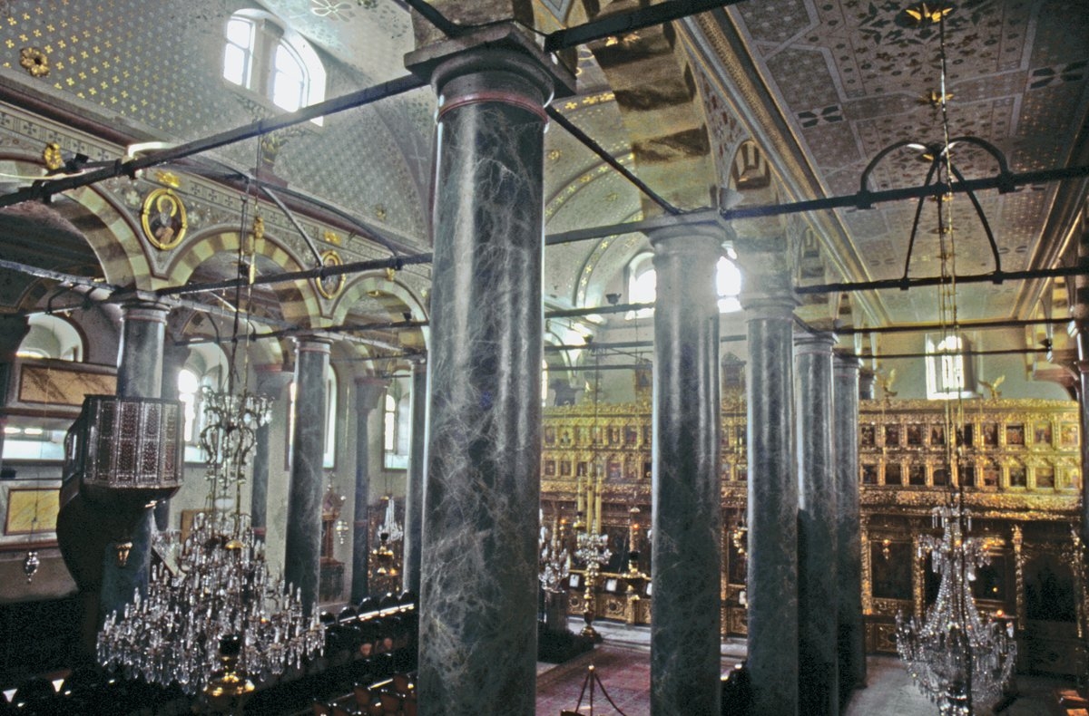 Fener Rum Ortodoks Kilisesi’nin içinden bir görünüş