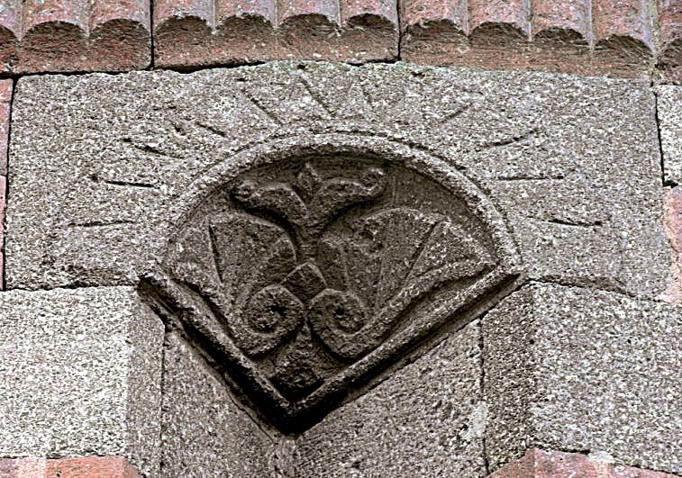 Üç Kümbetler’den bir taş süsleme detayı