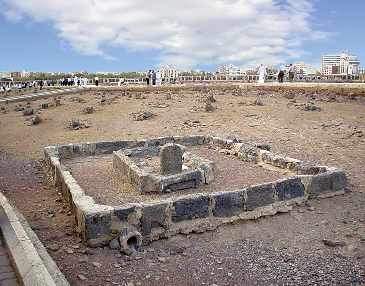 Cennetü’l-bakī‘da Hz. Muhammed’in oğlu İbrâhim’in mezarı