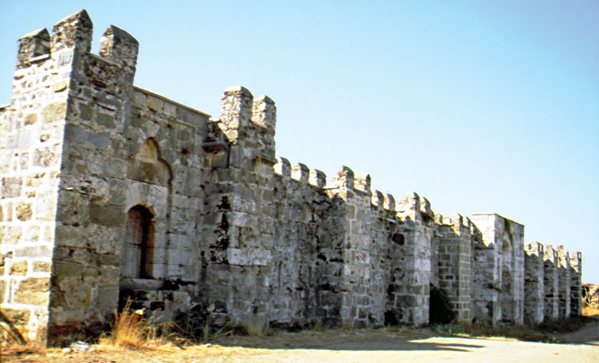Alanya yakınındaki Şarapsa Han’ın ön cephesi