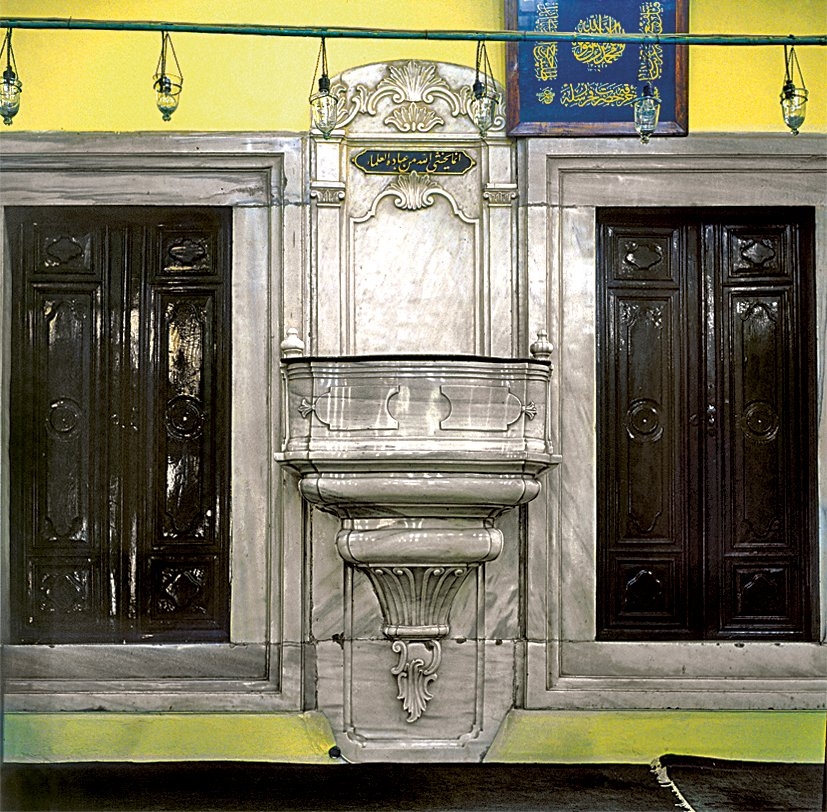 Üsküdar Selimiye Camii’nin barok üslûbundaki mermer vaaz kürsüsü