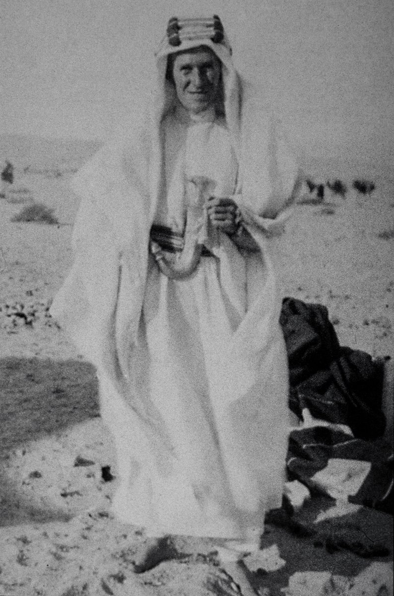 Lawrence Arap kıyafetiyle