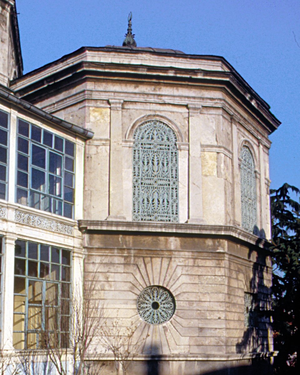 Hırka-i Şerif Camii’nde hırka-i şerifin korunduğu bölüm