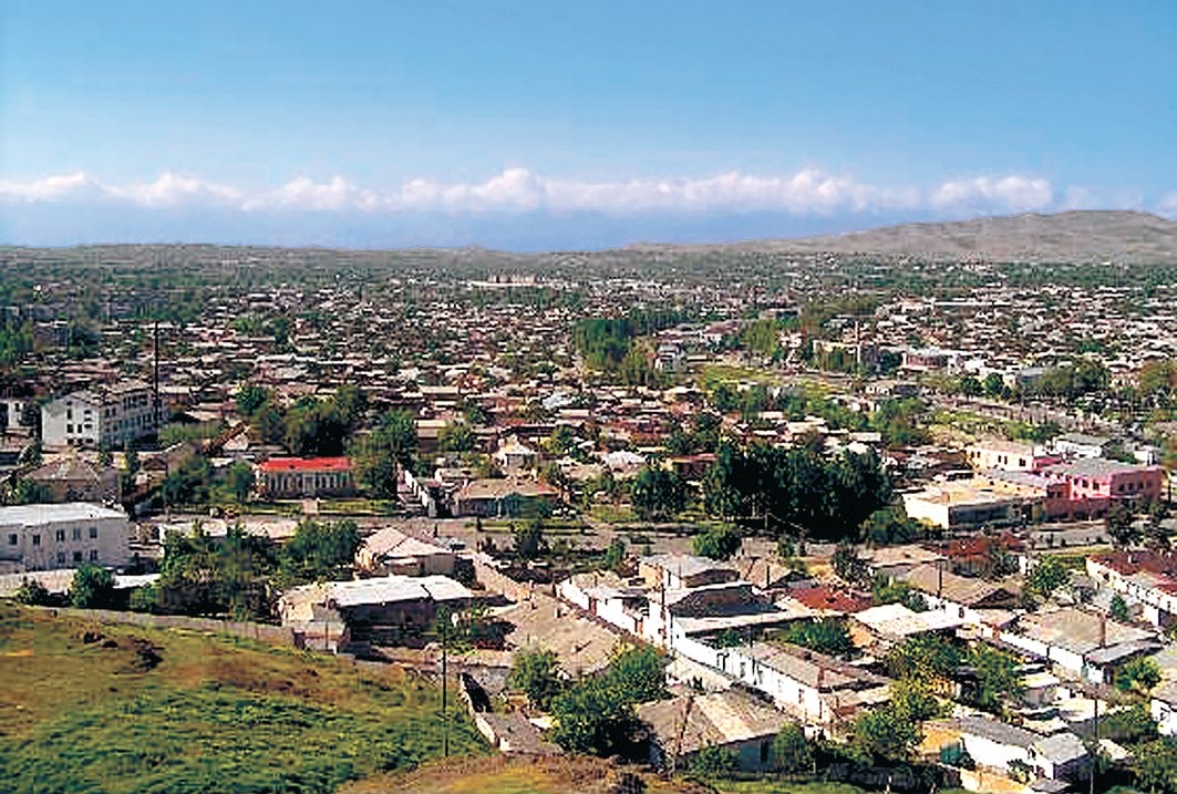 Ura-Tepe’den bir görünüş