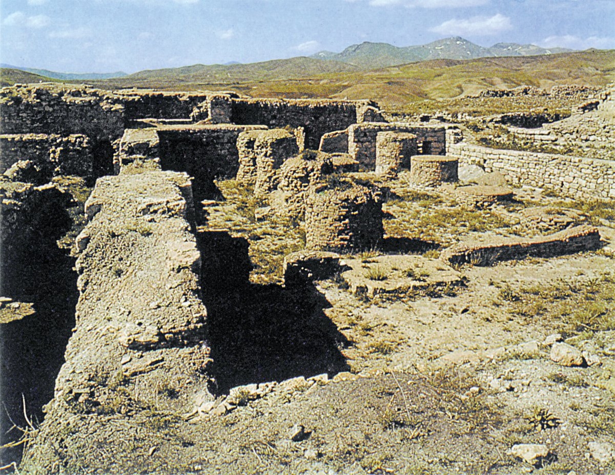 Taht-ı Süleyman harabeleri – Nasrâbâd/Miyândüâb