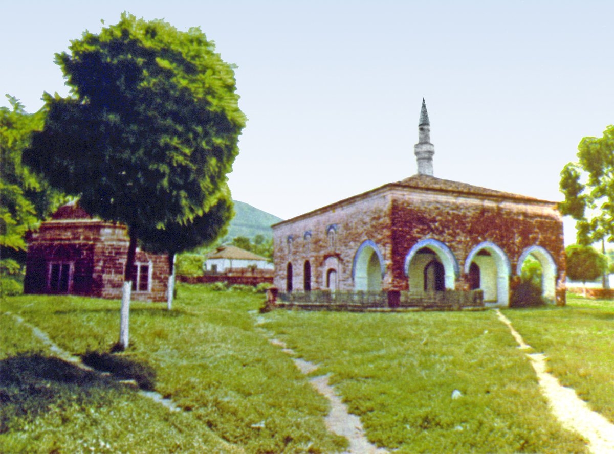 Babadağı’ndaki Ali Paşa Camii ve Türbesi – Dobruca/Romanya