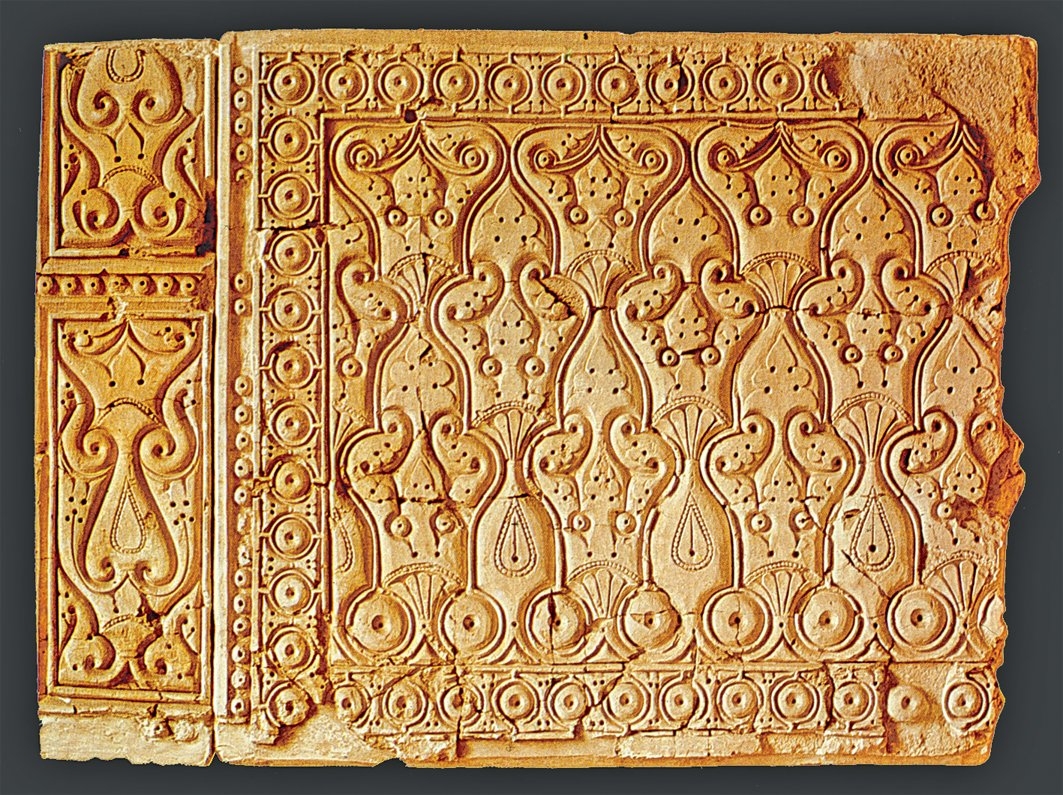 Sâmerrâ evlerinin alçı kabartma süslemelerinden bir örnek