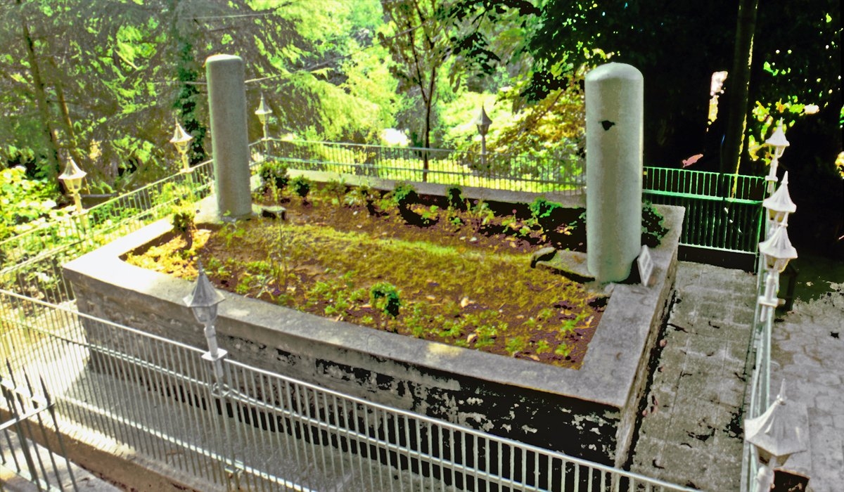 Akbaba Tekkesi’nin bânisi Mehmed Efendi’nin kabri