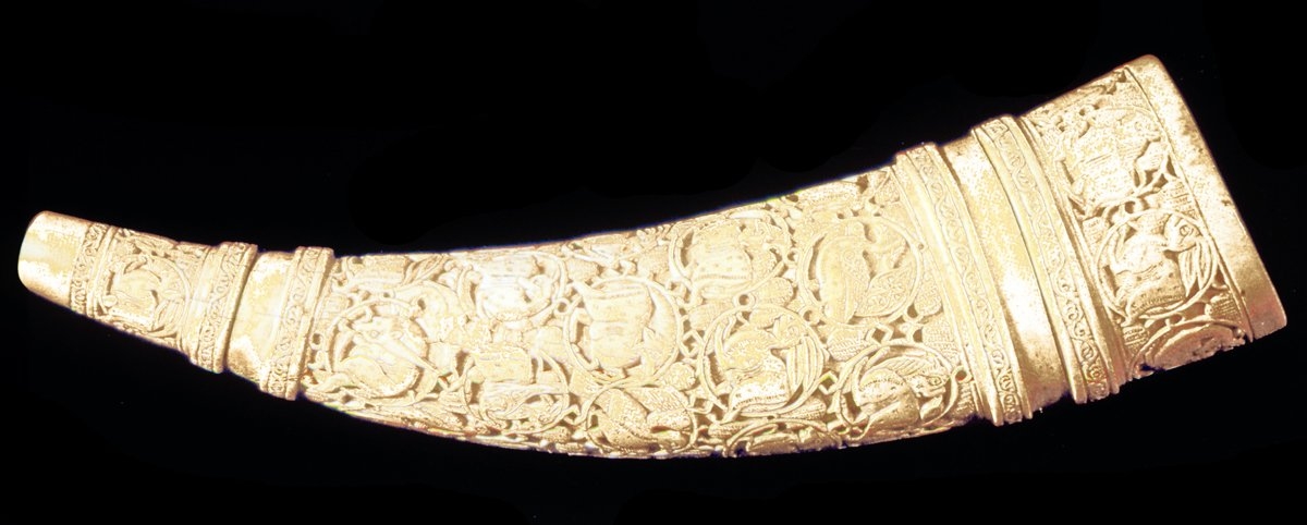 XI-XII. yüzyıllara ait fildişi av borusu (Museum für Islamische Kunst – Berlin)