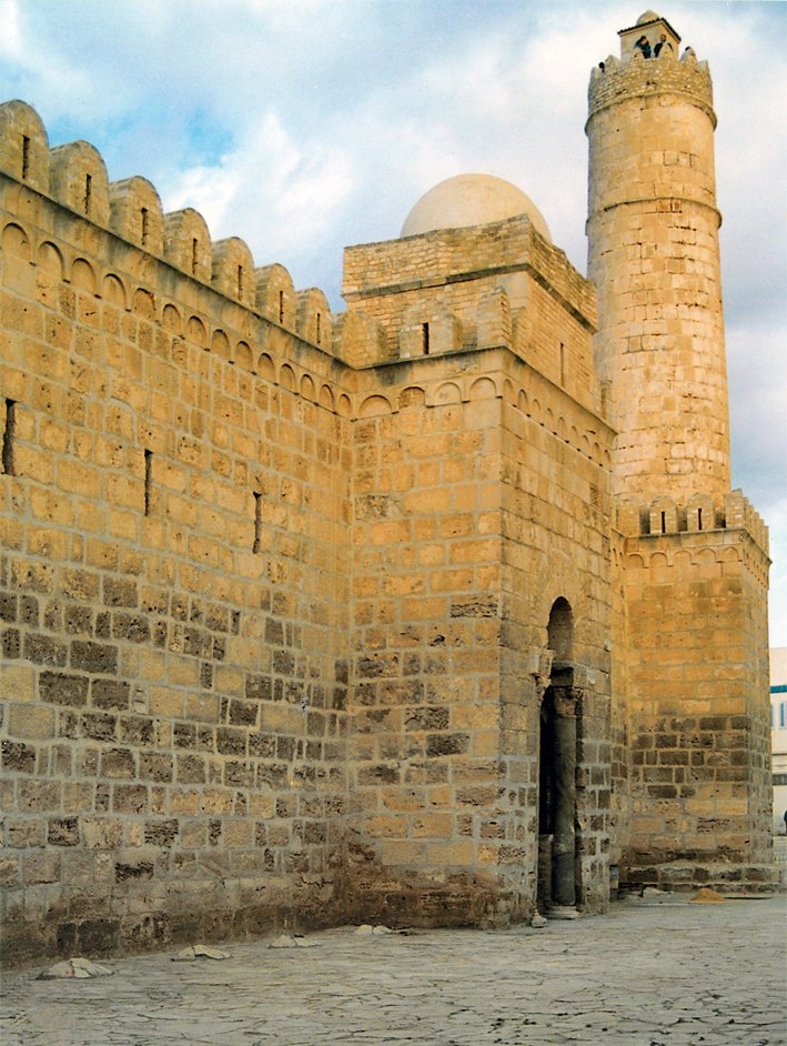 Sûse Ribâtı’nın giriş cephesi