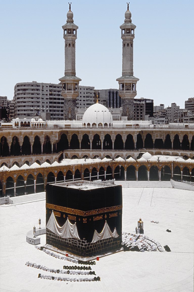 Hac mevsimi dışında Kâbe’den bir görünüş