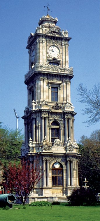 Empire üslûbunda Dolmabahçe Saat Kulesi – İstanbul