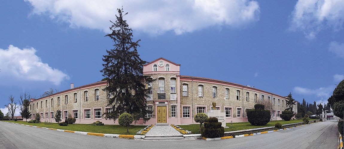 İlim Yayma Vakfı tarafından kurulan Sabahattin Zaim Üniversitesi