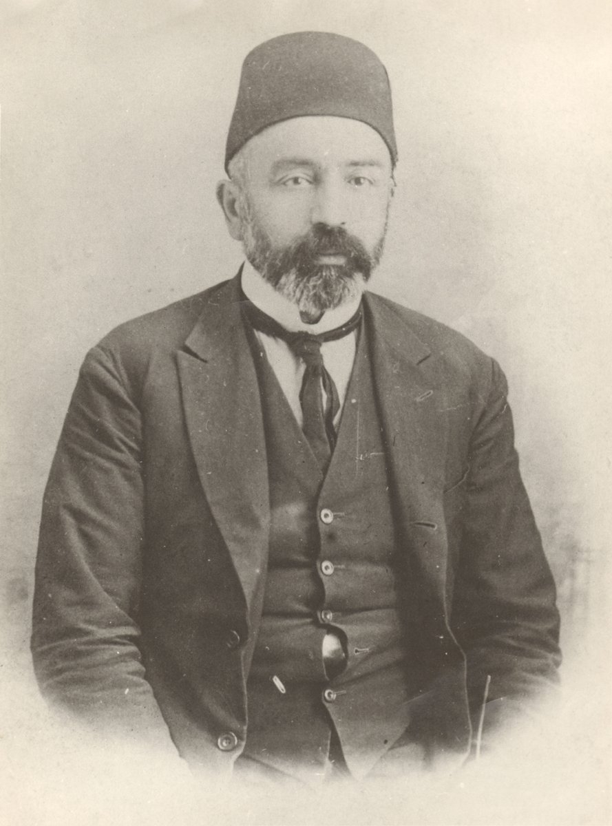 Mehmed Âkif’in İstiklâl Marşı’nı yazmadan kısa süre önce (1920), Burdur mebusu iken çekilmiş bir fotoğrafı (M. Ruyan Soydan koleksiyonu)