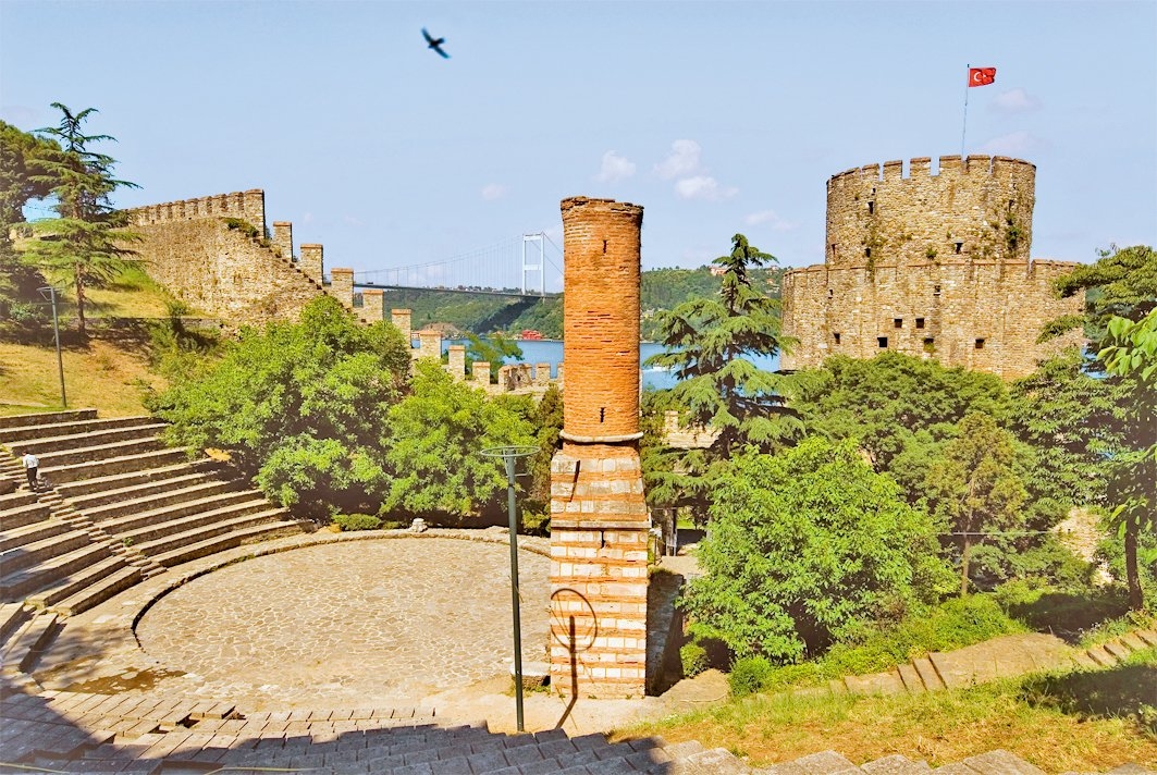 Rumelihisarı’nın iç avlusu