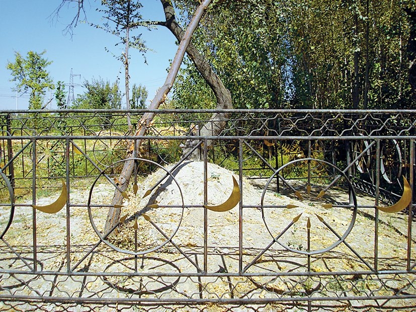 Zengi Ata’nın halifelerinden Sadr Ata’nın mezarı