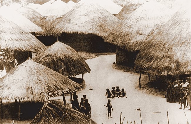 Gine Bissau’da Papeller’in tipik bir köyü