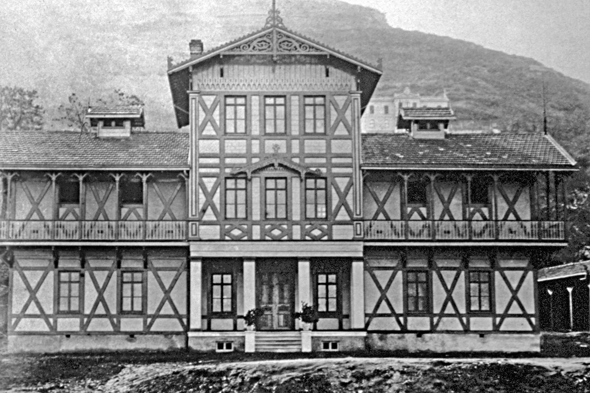 XX. yüzyıl başında Bursa İpekçilik Okulu(İÜ Ktp., Albüm, nr. 90422)