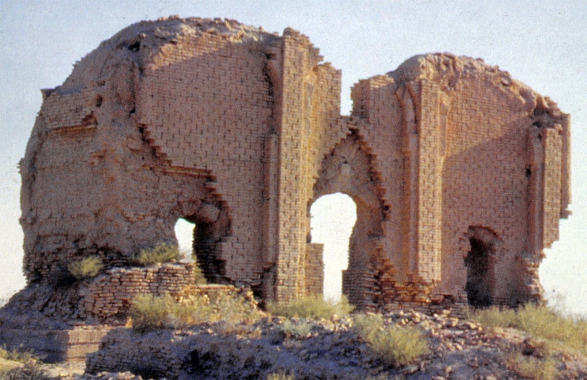 Serahs yakınındaki Yartı Kümbet – Türkmenistan