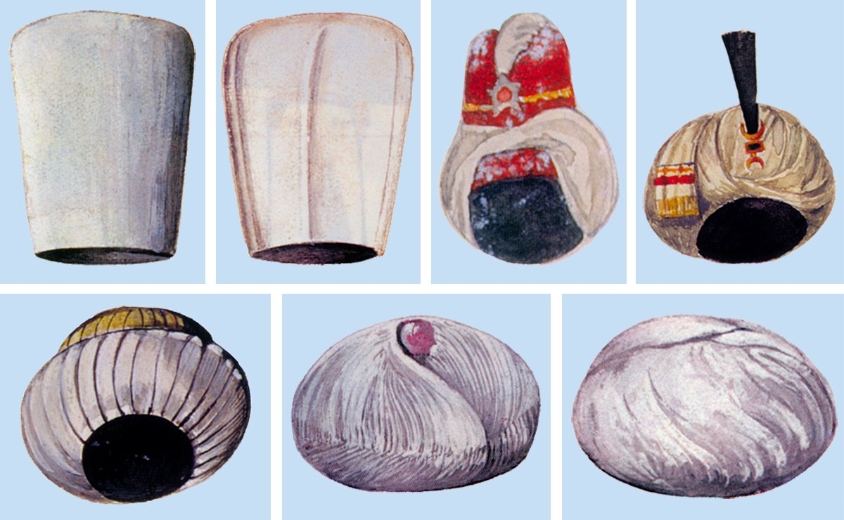 Değişik kavuk tipleri (sırayla): Selîmî kavuk,Yûsufî kavuk, şehzade kavuğu, dardağan kavuğu,örfî kavuk, Hüseynî kavuk, çatma kavuk