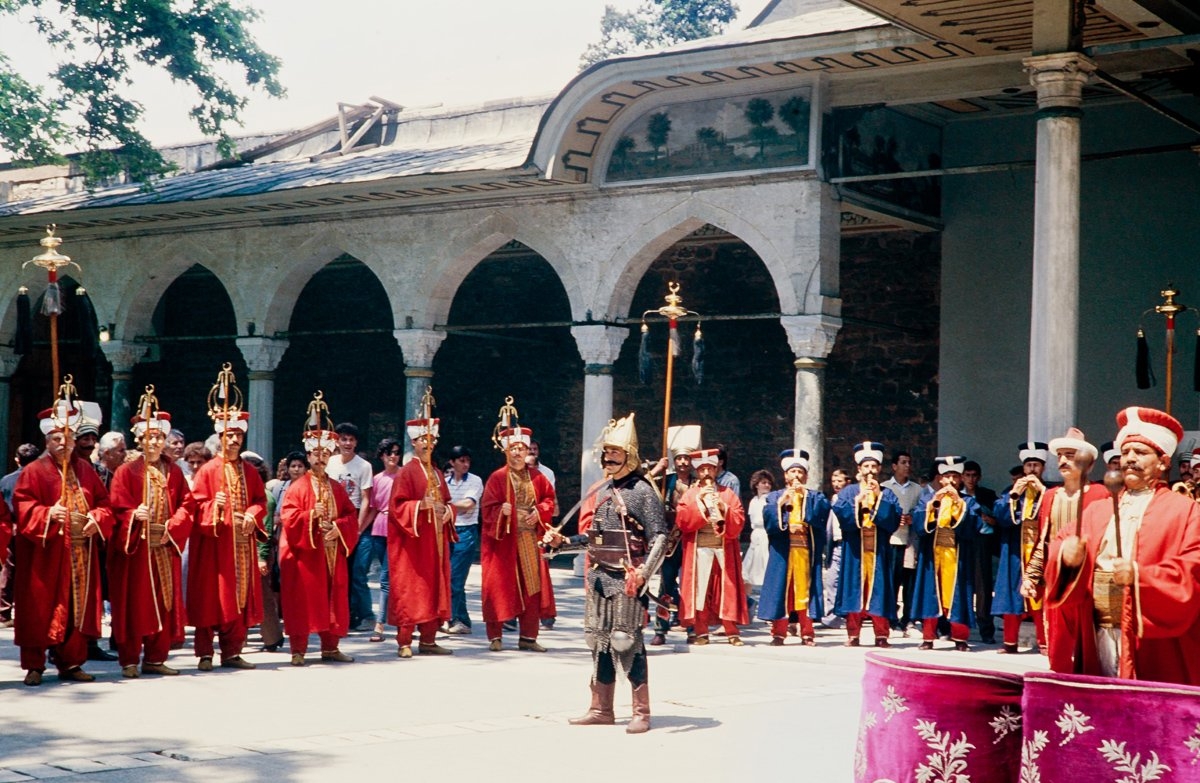 Topkapı Sarayı’nda bir mehter gösterisi