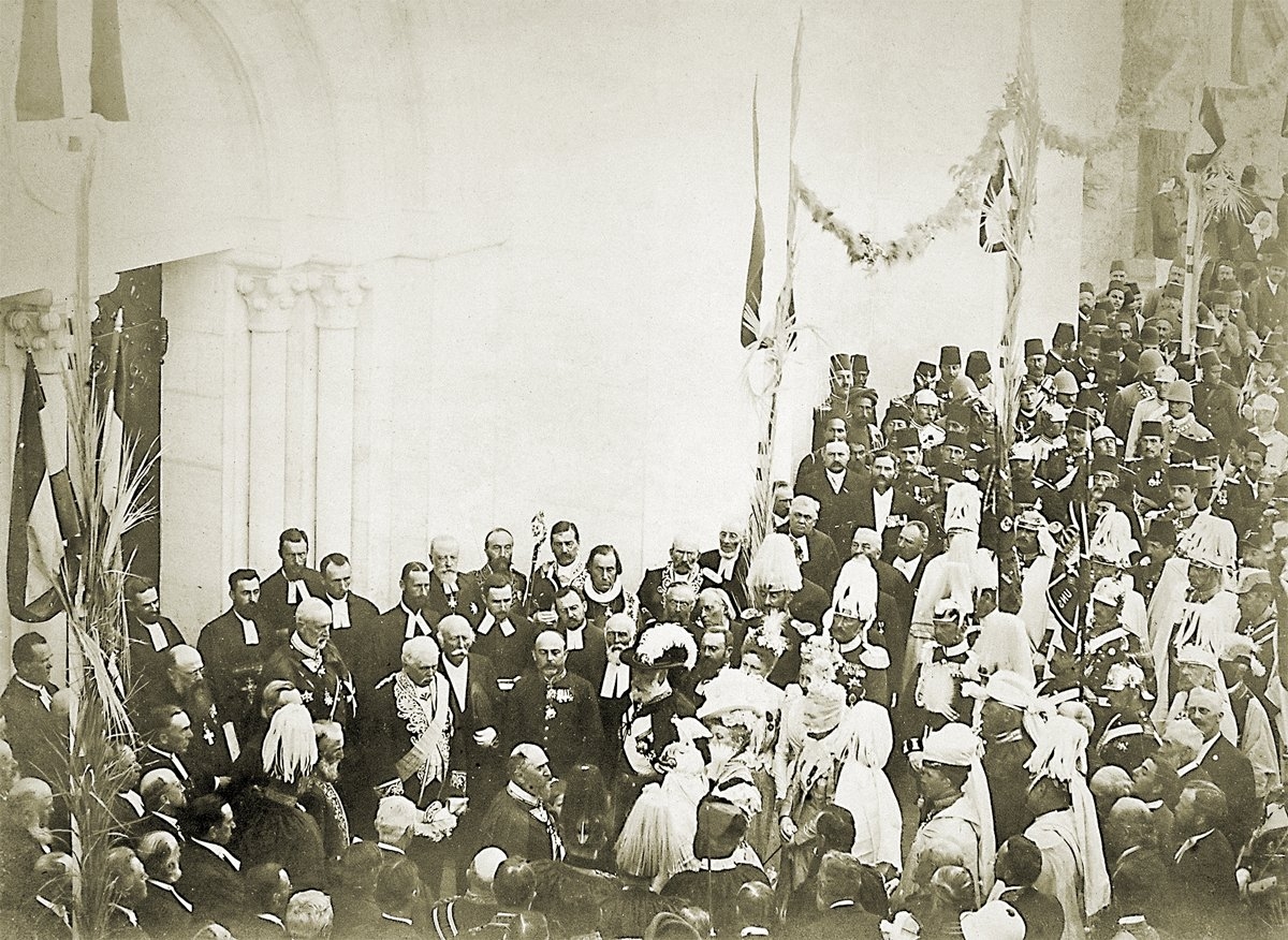 Alman İmparatoru II. Wilhelm’in Kudüs’ü ziyareti sırasında Zeytindağı’ndaki Alman Kilisesi’ni (Erlöserkirche) açış merasimi(İÜ Ktp., Albüm, nr. 90652)