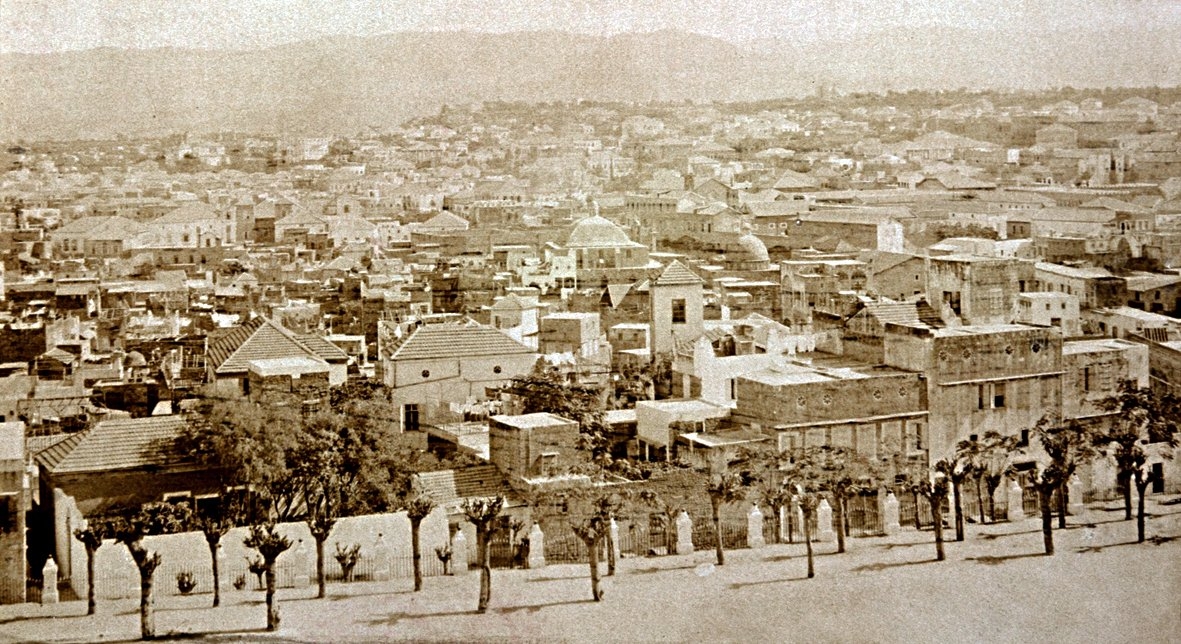 XX. yüzyıl başlarında Beyrut’tan bir görünüş (İÜ Ktp., Albüm, nr. 91771)