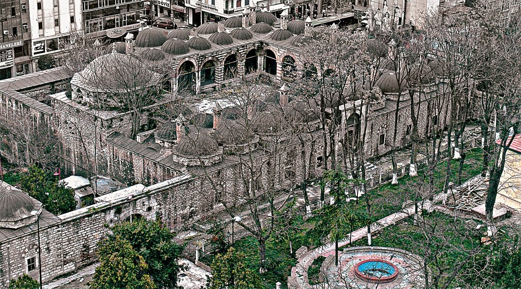 Fâtih medreselerinden bir kesit