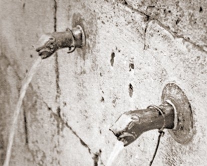 Hatun Hanı Çeşmesi’nin ejder başlı lüleleri