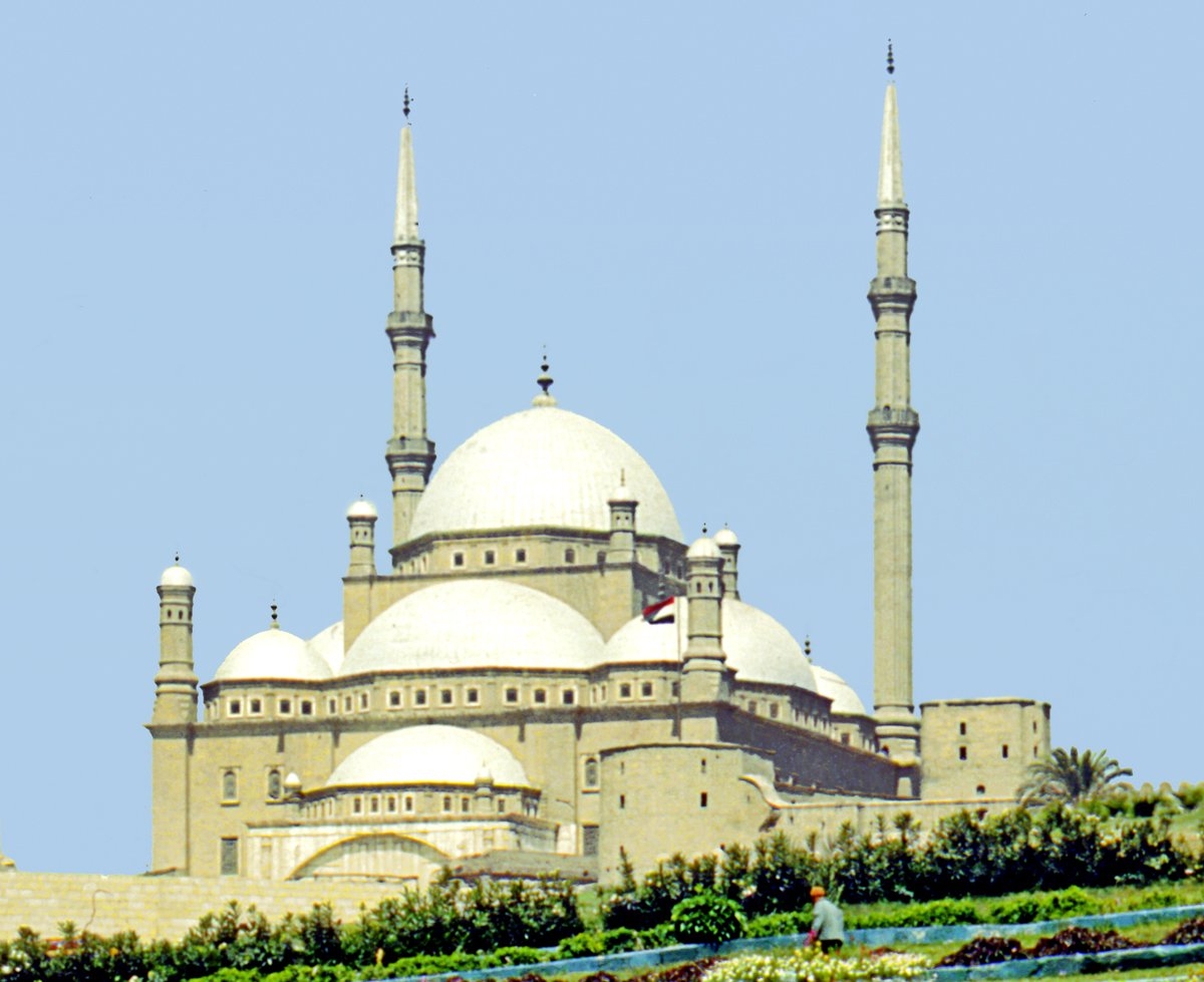 Kahire’de Osmanlı mimari üslûbunda inşa edilen Kavalalı Mehmed Ali Paşa Camii – Mısır