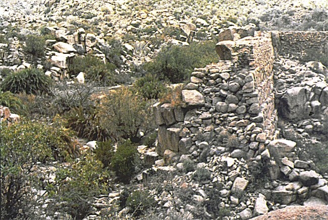 Vâdîdâmâ üzerindeki Seddü Dâmâ – Suudi Arabistan