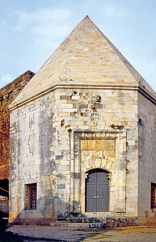 Antalya’da Zincirkıran Türbesi