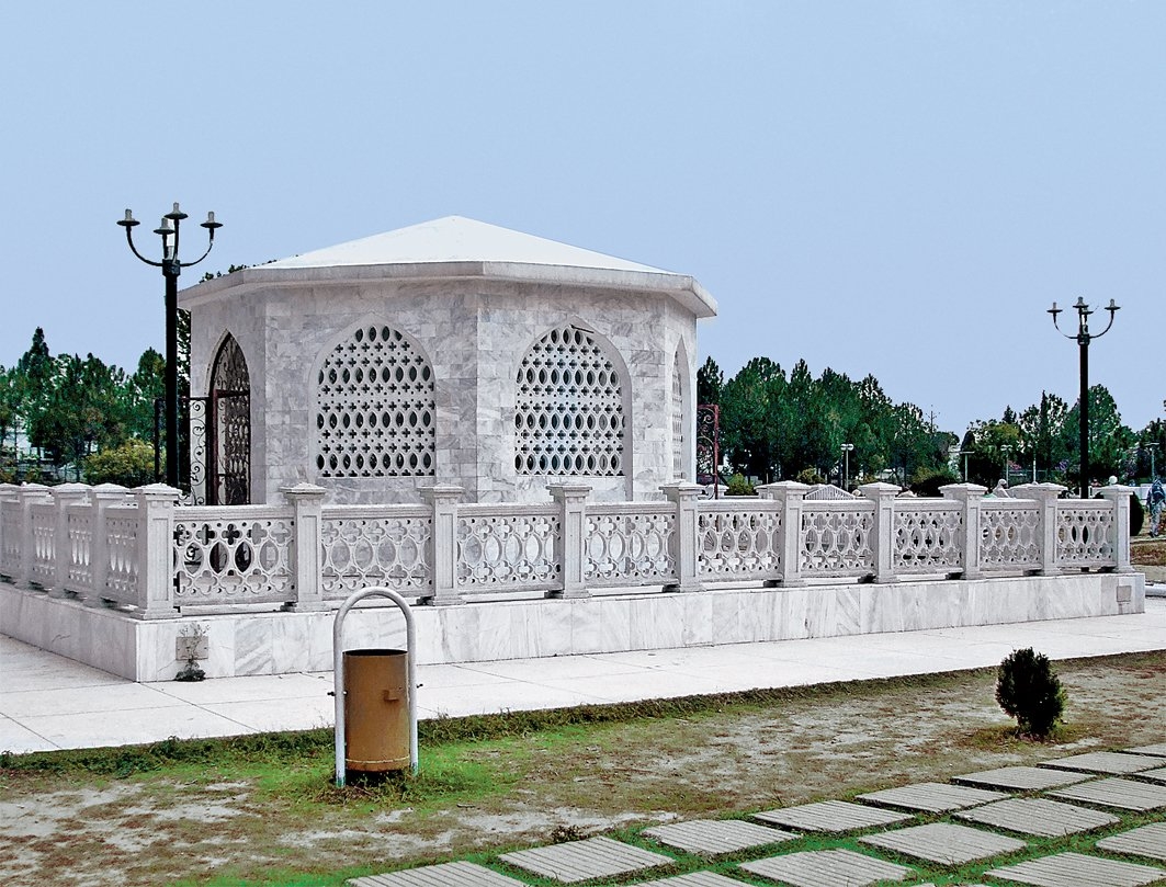 Ziyâülhakk’ın İslâmâbâd’daki türbesi