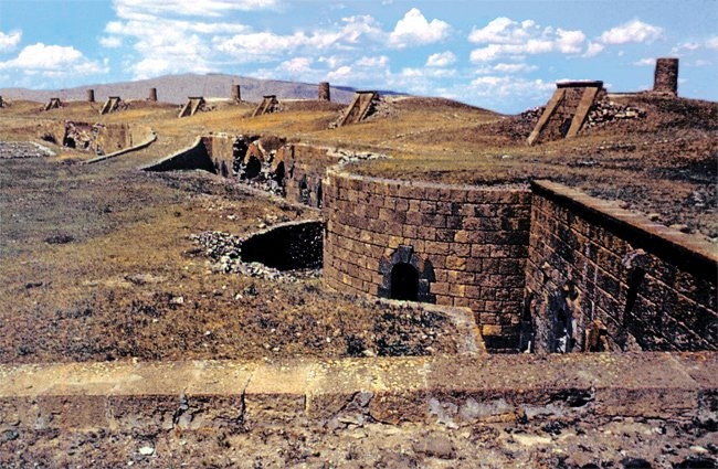 Erzurum’da Aziziye tabyalarından biri (Nusret Çam fotoğraf arşivi)