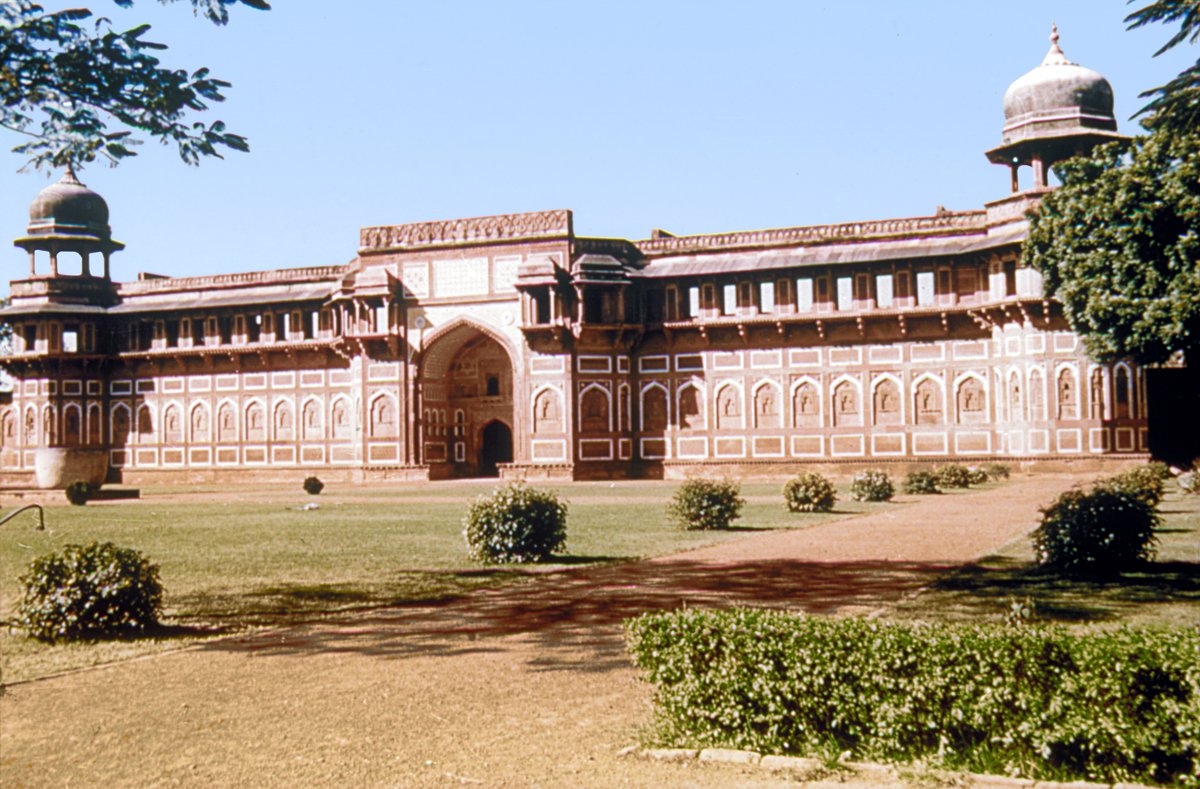 Lâl Kale’nin içinden bir görünüş