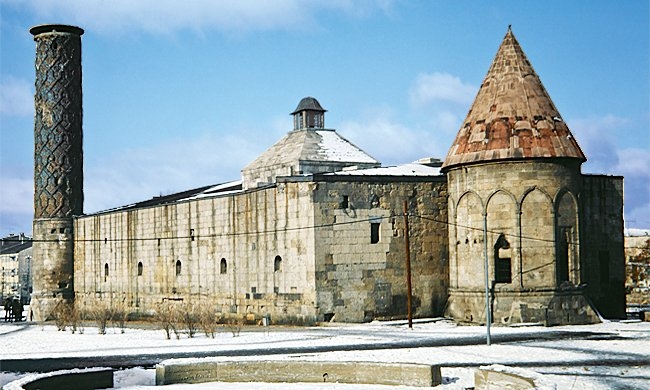 Yâkutiye Medresesi – Erzurum