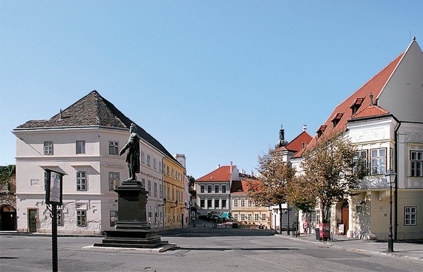 Győr’de Becsi Kapu meydanı