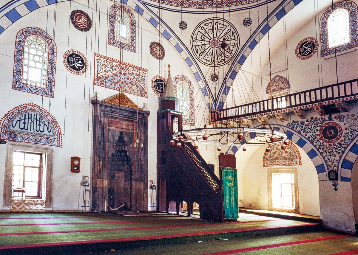 Lala Mustafa Paşa Camii’nin içinden bir görünüş