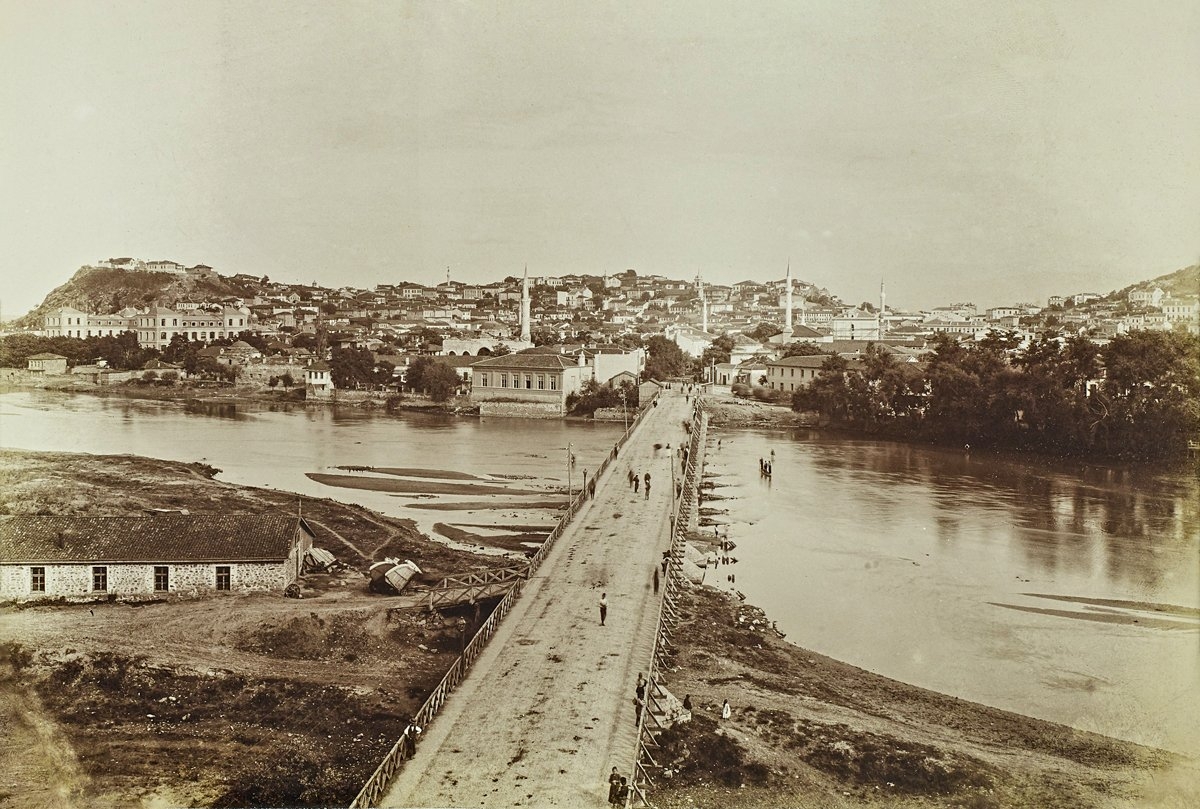 XX. yüzyıl başlarında Varna’dan bir görünüş(İÜNEK, II. Abdülhamid Han Fotoğraf Albümleri,nr. 90484/50)