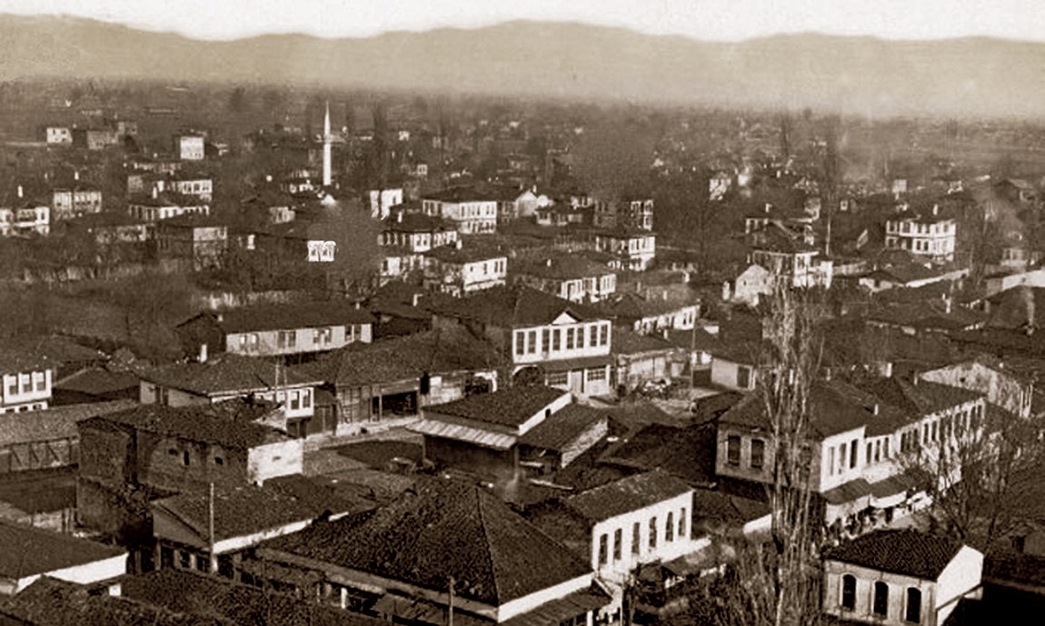 1930’lu yıllarda Düzce’yi gösteren bir fotoğraf
